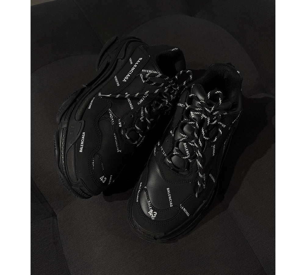 Balenciaga Triple S Allover Logo Black (USADO) - 43