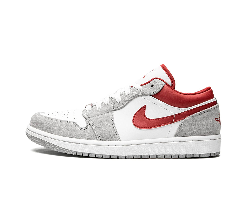 Jordan 1 Low SE - Light Smoke Grey Gym Red