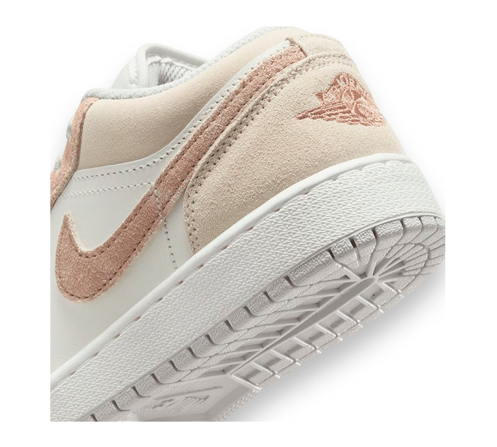 Jordan 1 Low SE - Legend Light Brown