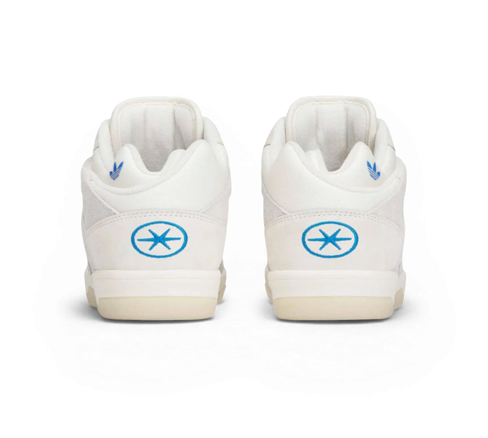 adidas BadBo 1.0 - Bad Bunny Resilience