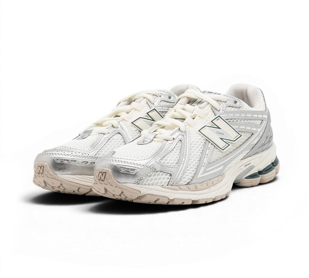 New Balance 1906R - Silver Metallic Sea Salt