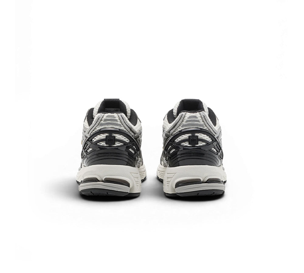 New Balance 1906R - Silver Black