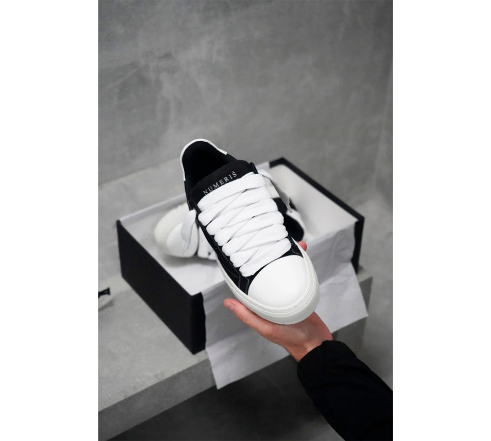 NUMERIŚ Atelier - Acrylic Black