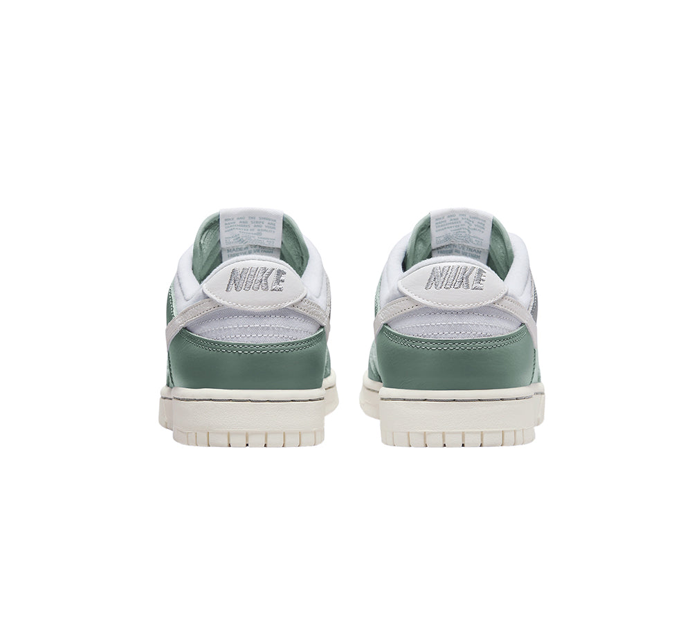 Nike Dunk Low - Mica Green