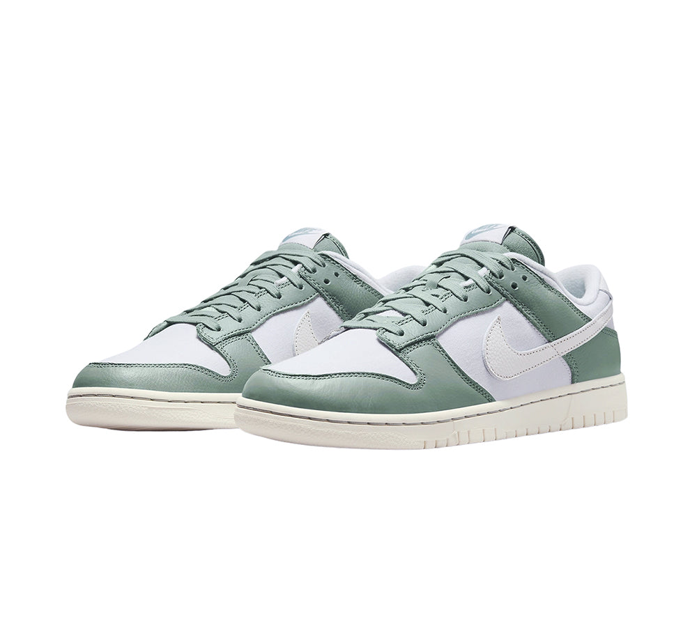 Nike Dunk Low - Mica Green