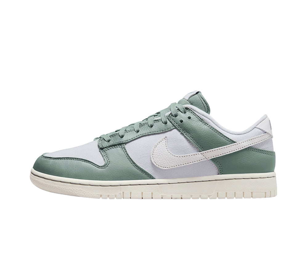 Nike Dunk Low - Mica Green