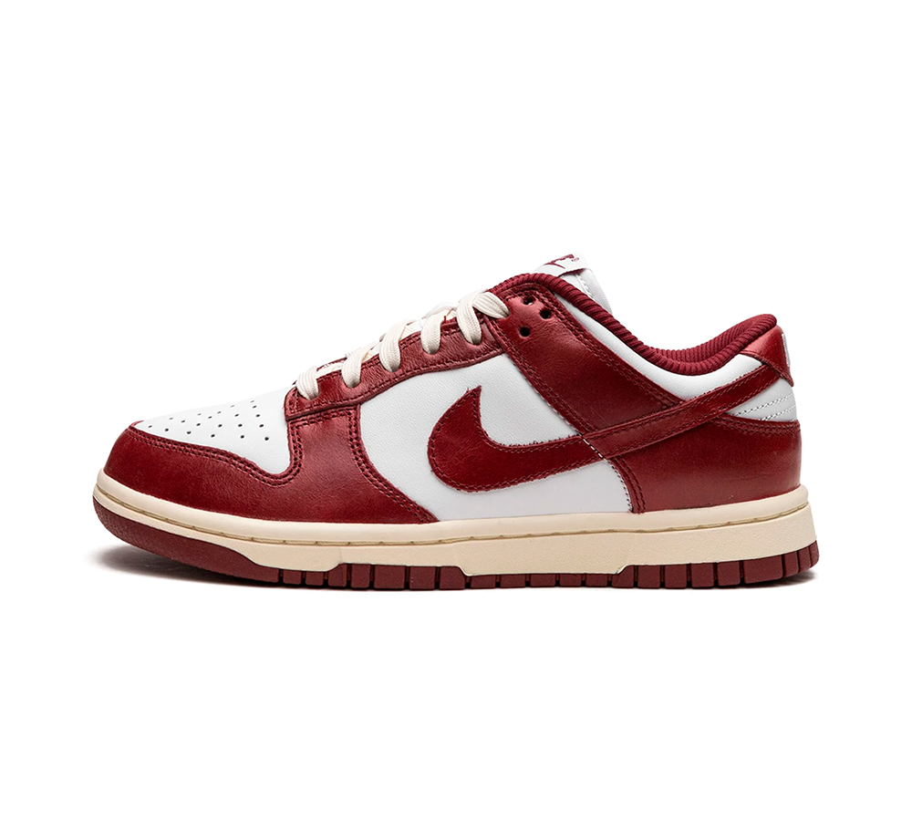 Nike Dunk Low PRM - Vintage Team Red (W)