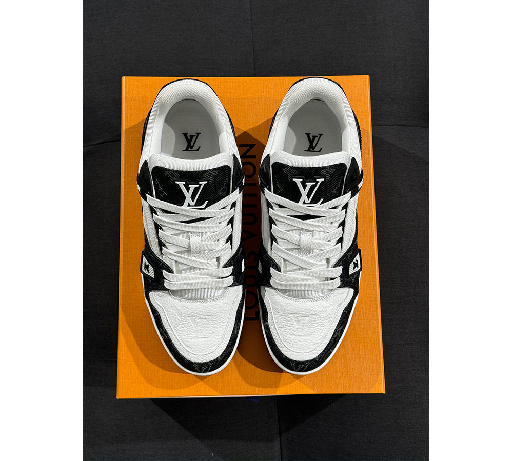 Louis Vuitton LV Trainer (44) - White Black (USADO)