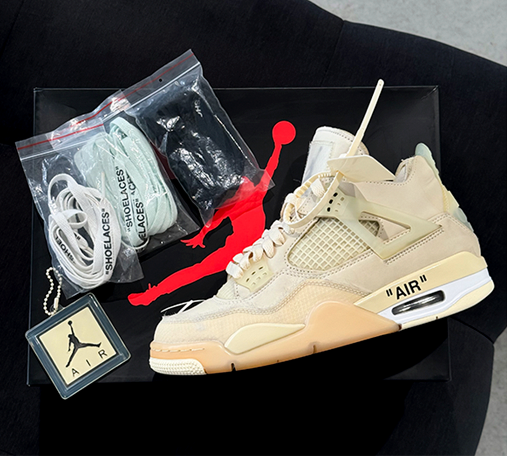 Jordan 4 Retro (40) - Off-White Sail (USADO)