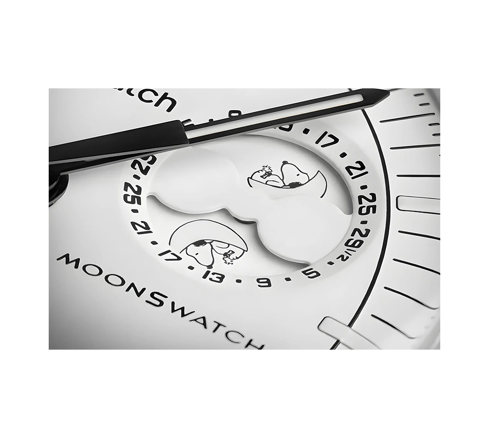 Swatch x Omega Bioceramic Moonswatch Mission To Moonphase Snoopy - White
