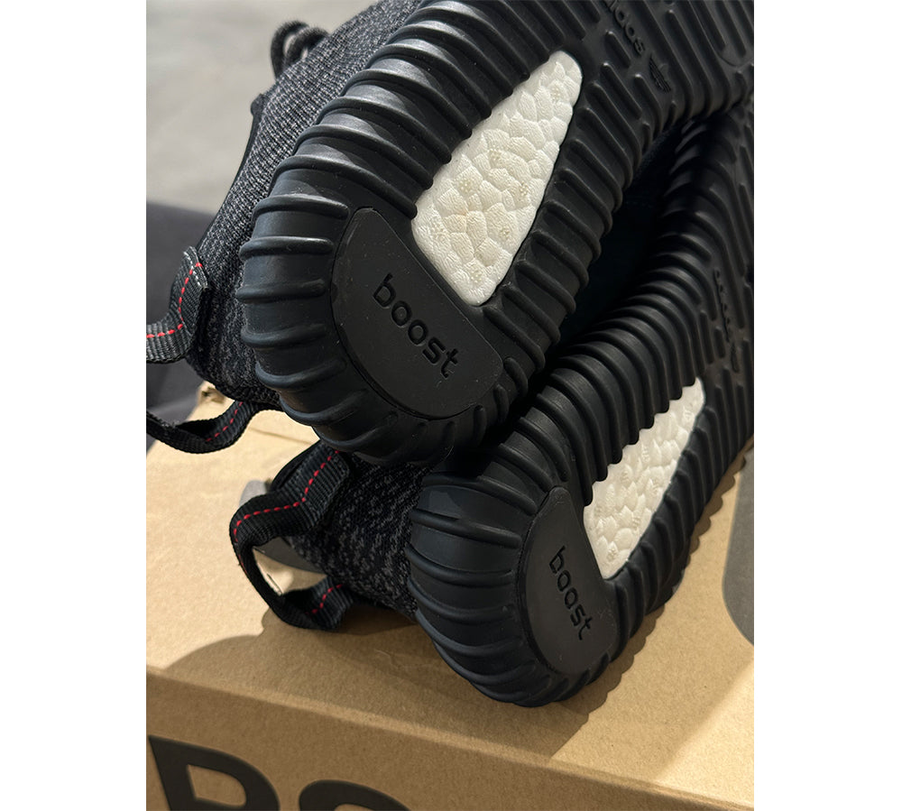 Adidas Yeezy Boost 350 (42) - Pirate Black (USADO)