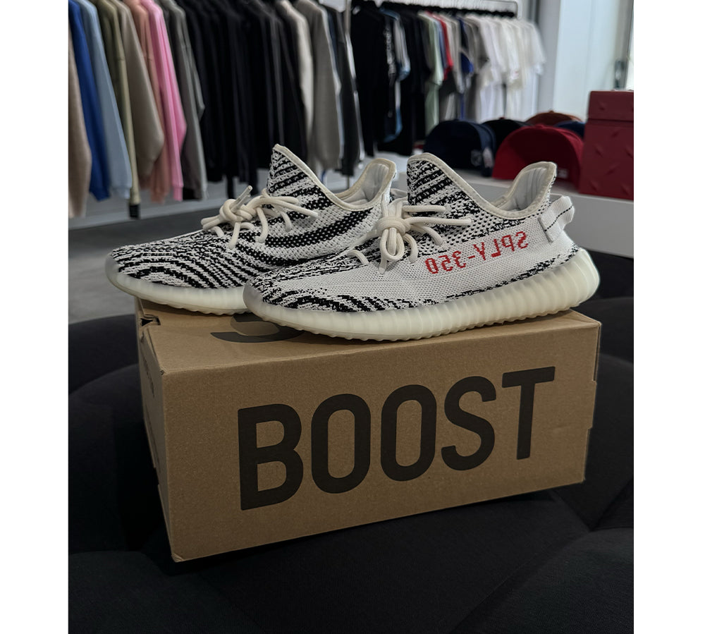 adidas Yeezy Boost 350 V2 Zebra (USADO) - 42 2/3
